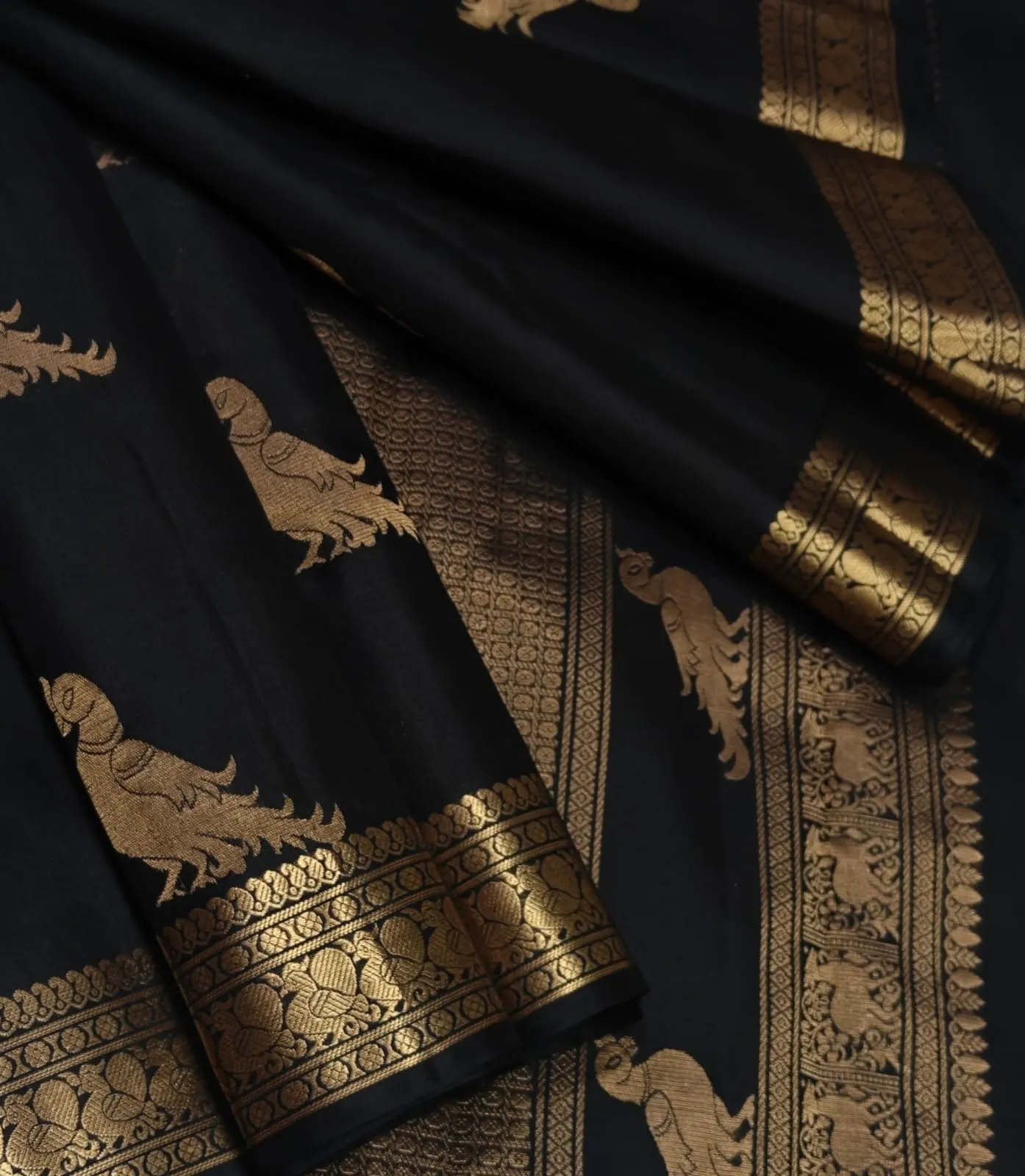 Black Woven Kanchipuram Soft Silk Saree